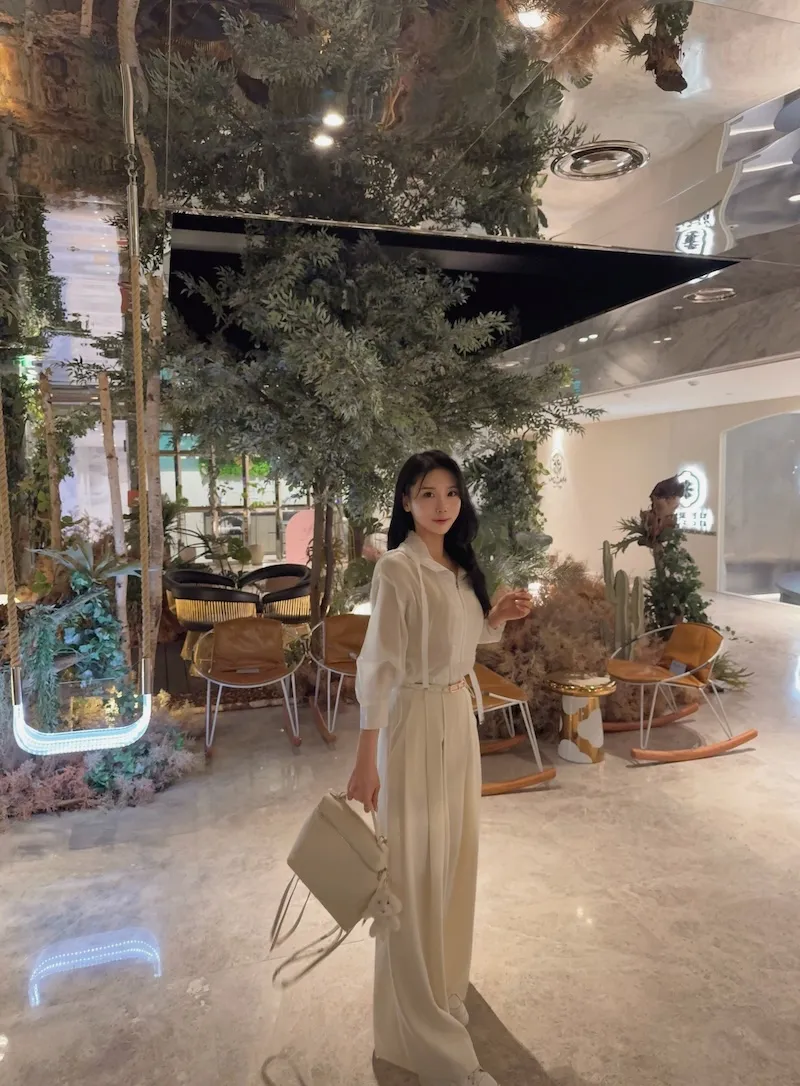 드레스 모델 착용 이미지-S1L41