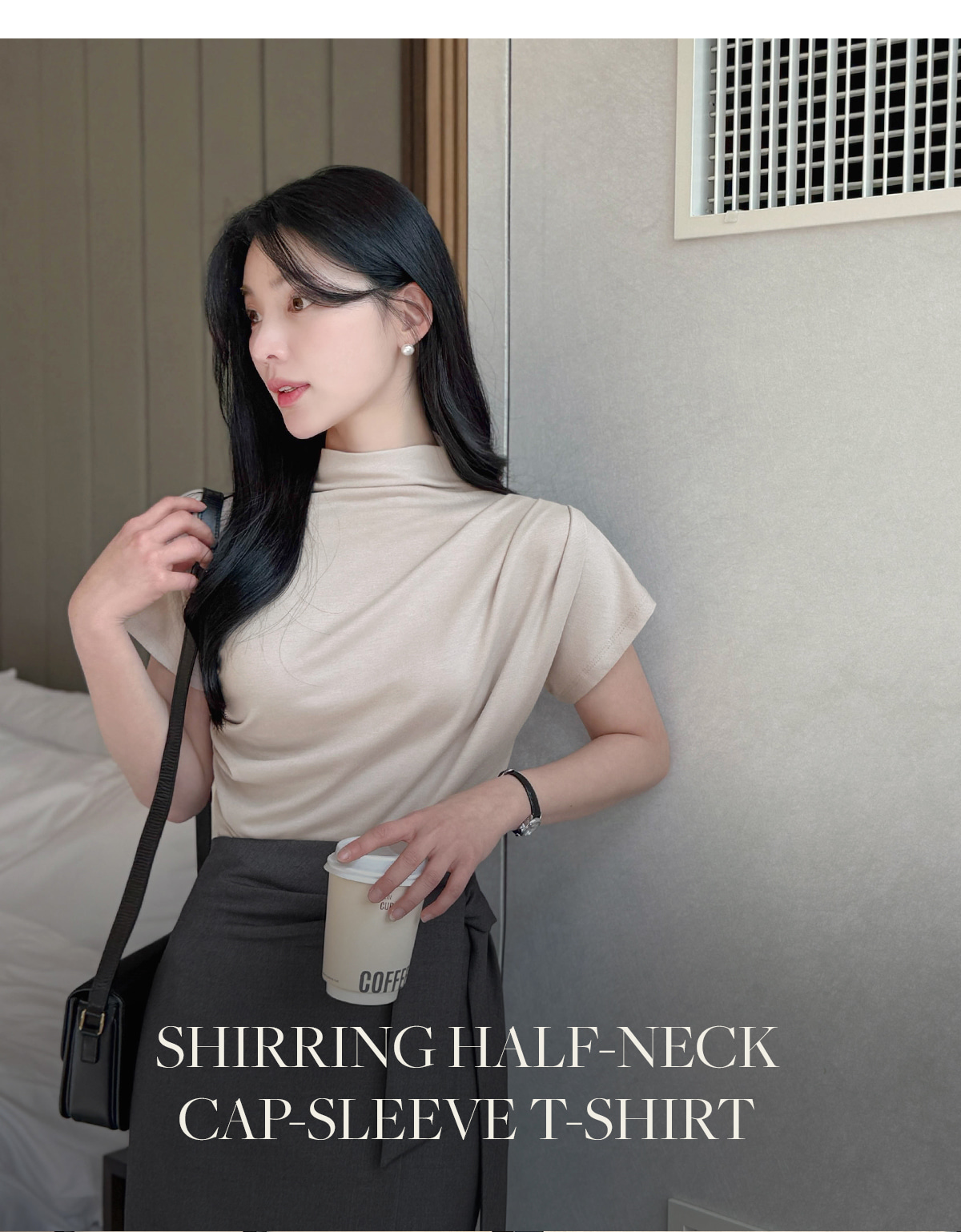 ハーフネックフレンチスリーブスリムギャザーTシャツ | レディース