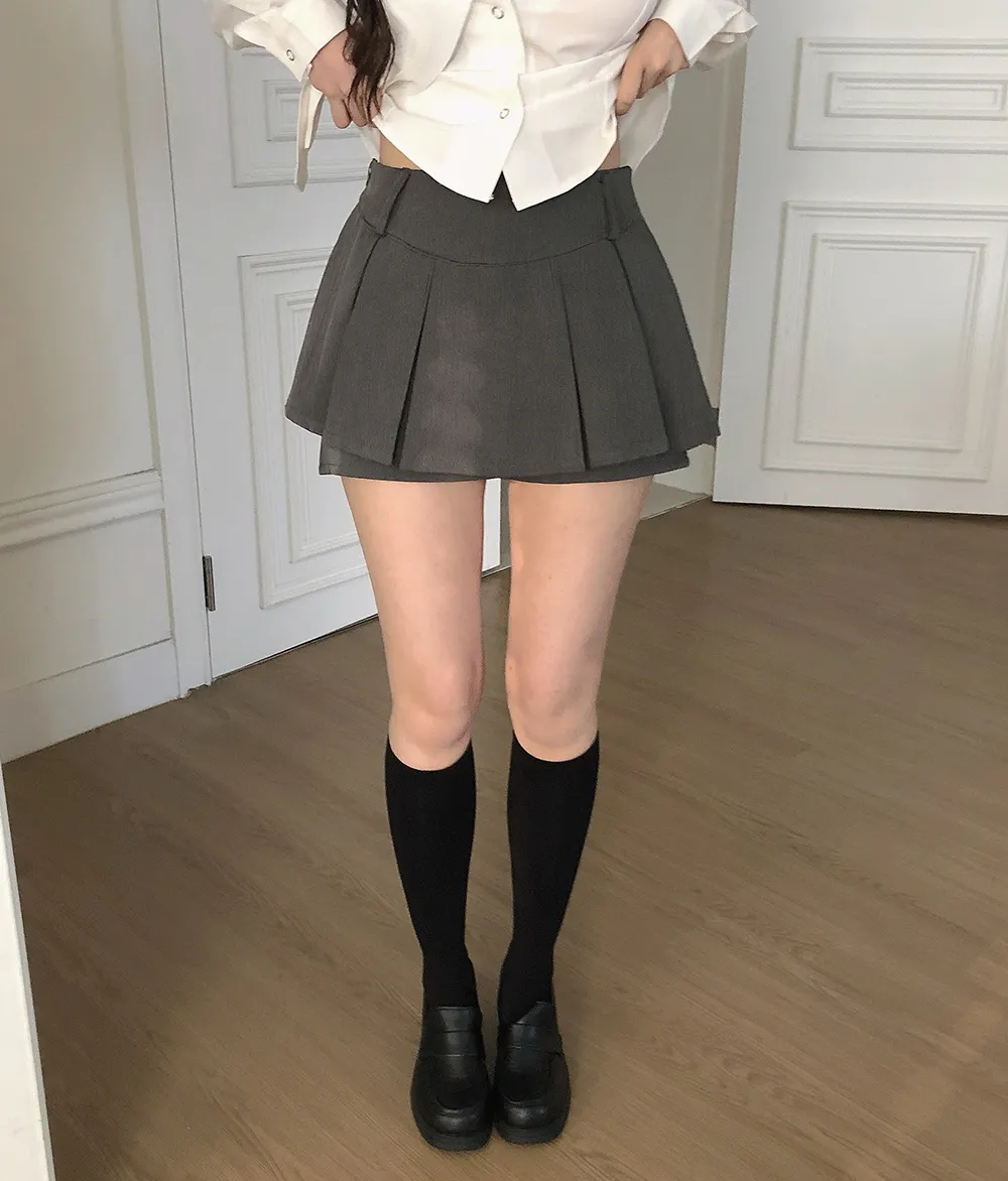 반바지 모델 착용 이미지-S3L4