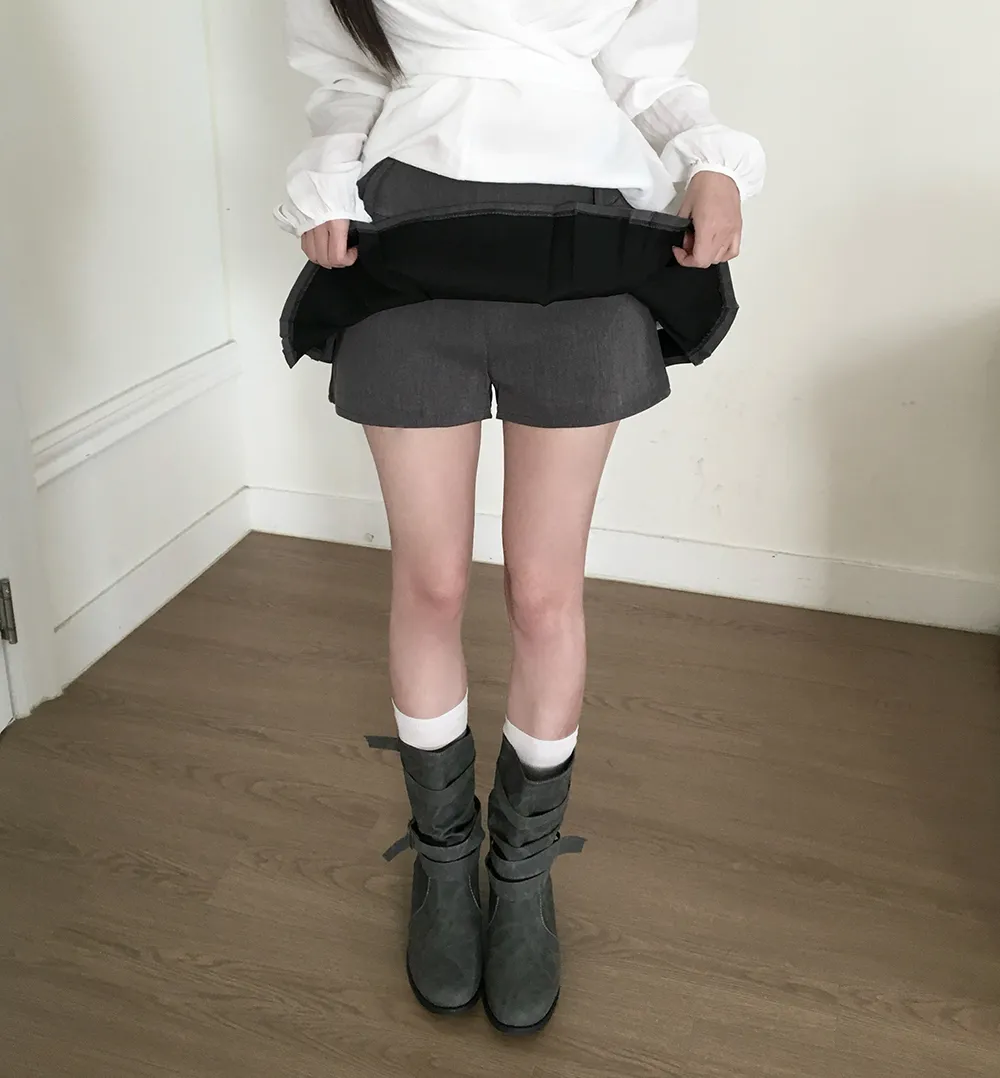 반바지 모델 착용 이미지-S3L12