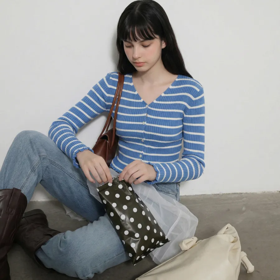 긴팔 티셔츠 모델 착용 이미지-S1L10