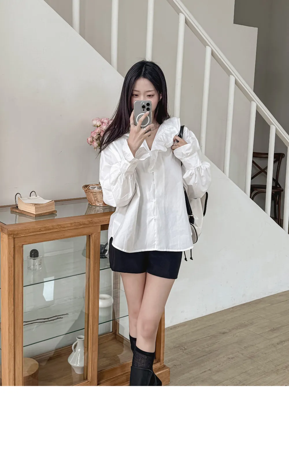 반바지 모델 착용 이미지-S3L9