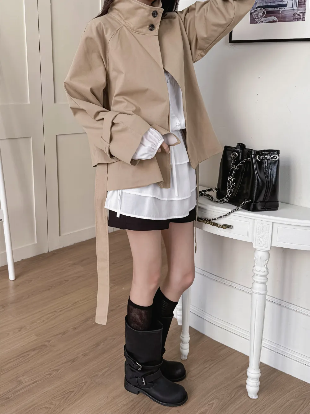 반바지 모델 착용 이미지-S2L77