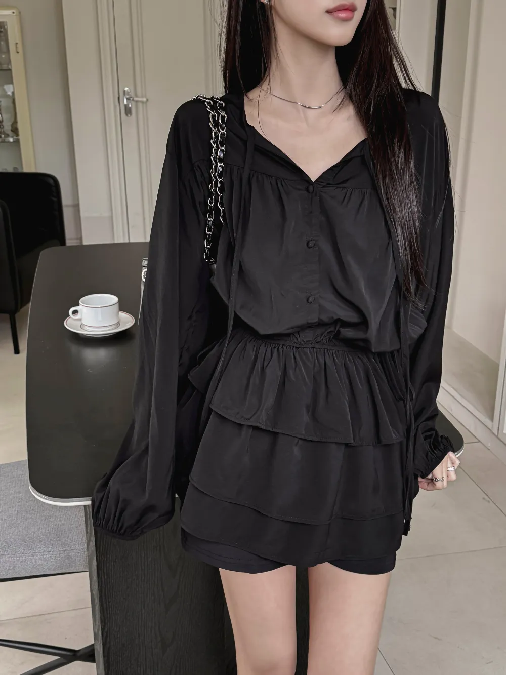 반바지 모델 착용 이미지-S1L45