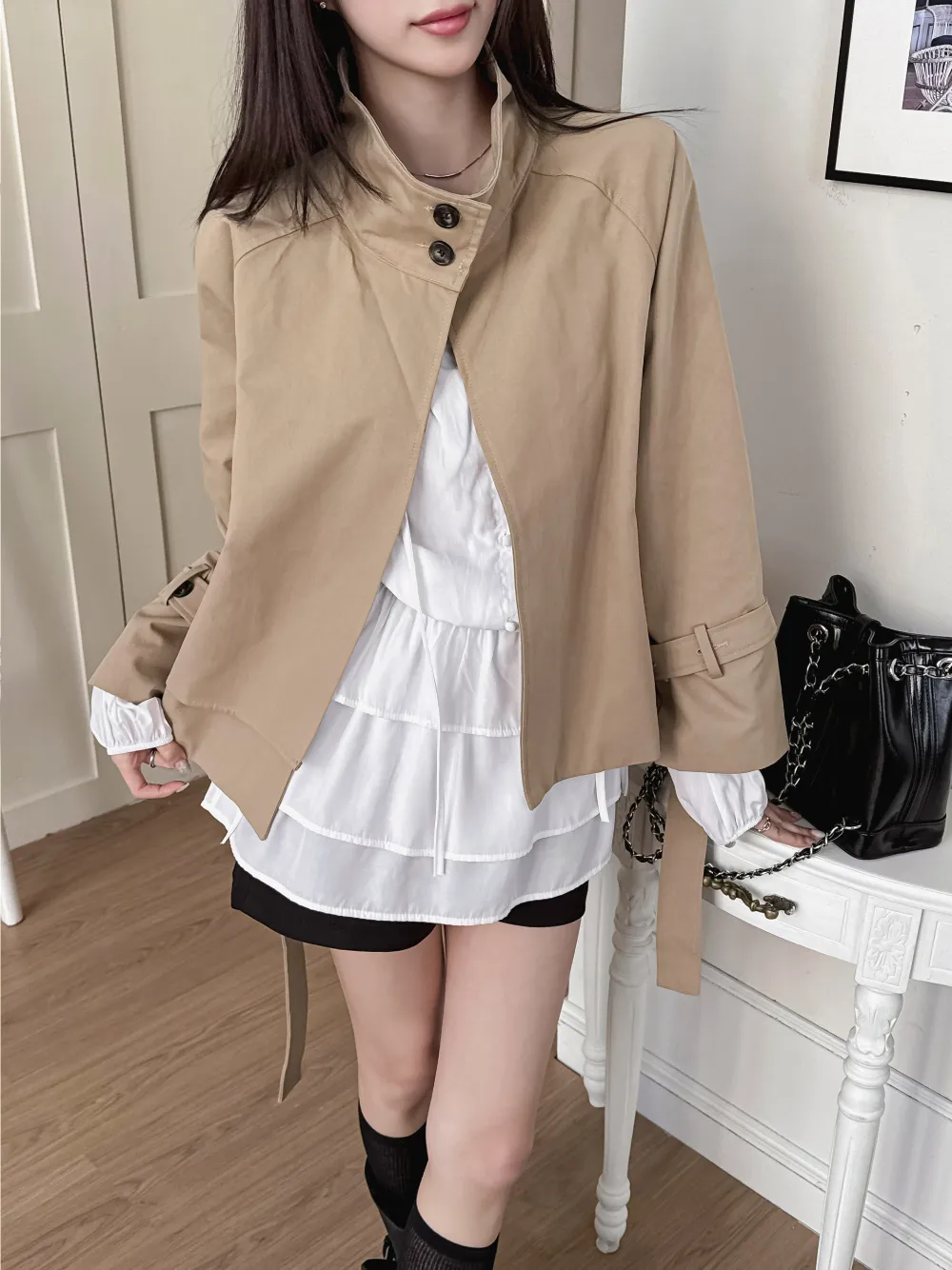 반바지 모델 착용 이미지-S2L78