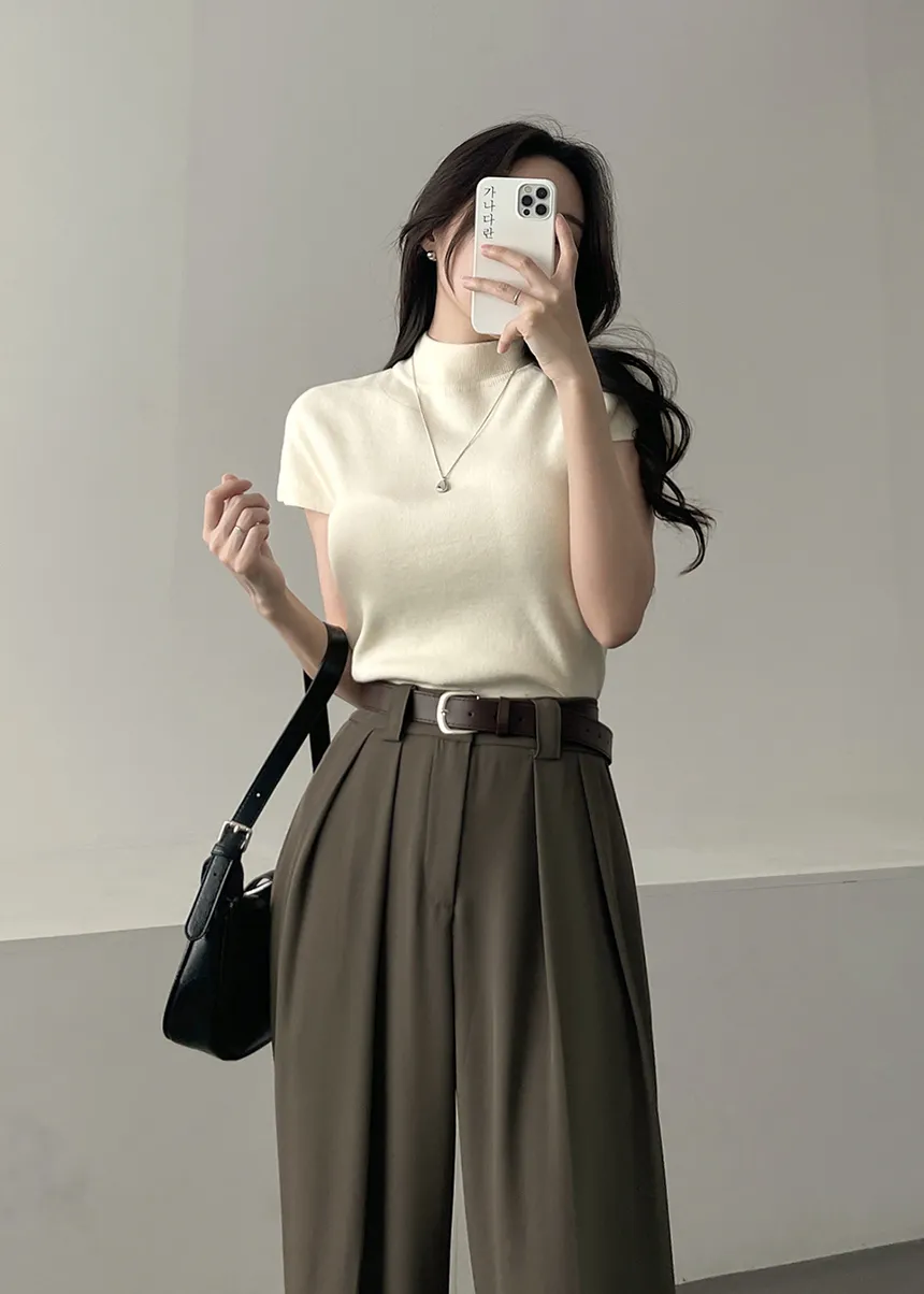 반팔 티셔츠 모델 착용 이미지-S1L49