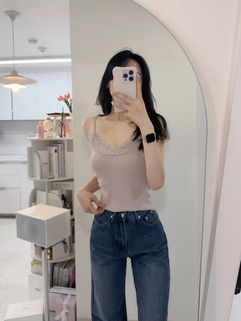 민소매 모델 착용 이미지-S1L72