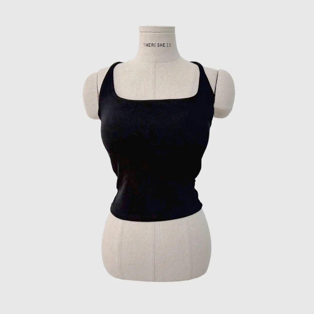 민소매 차콜 색상 이미지-S1L61