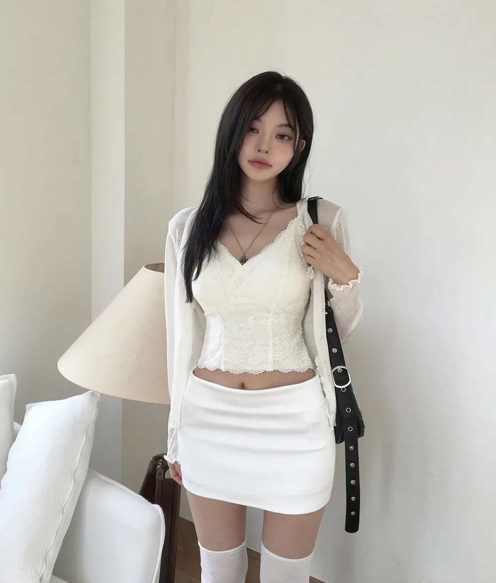 민소매 모델 착용 이미지-S2L45