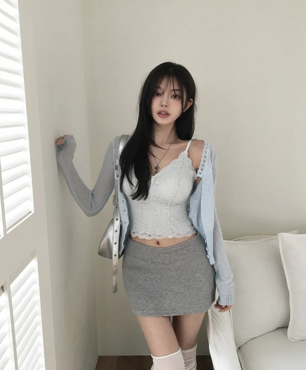 민소매 모델 착용 이미지-S2L26