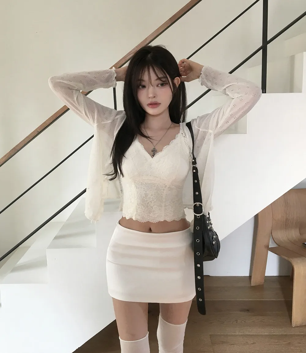 민소매 모델 착용 이미지-S2L48