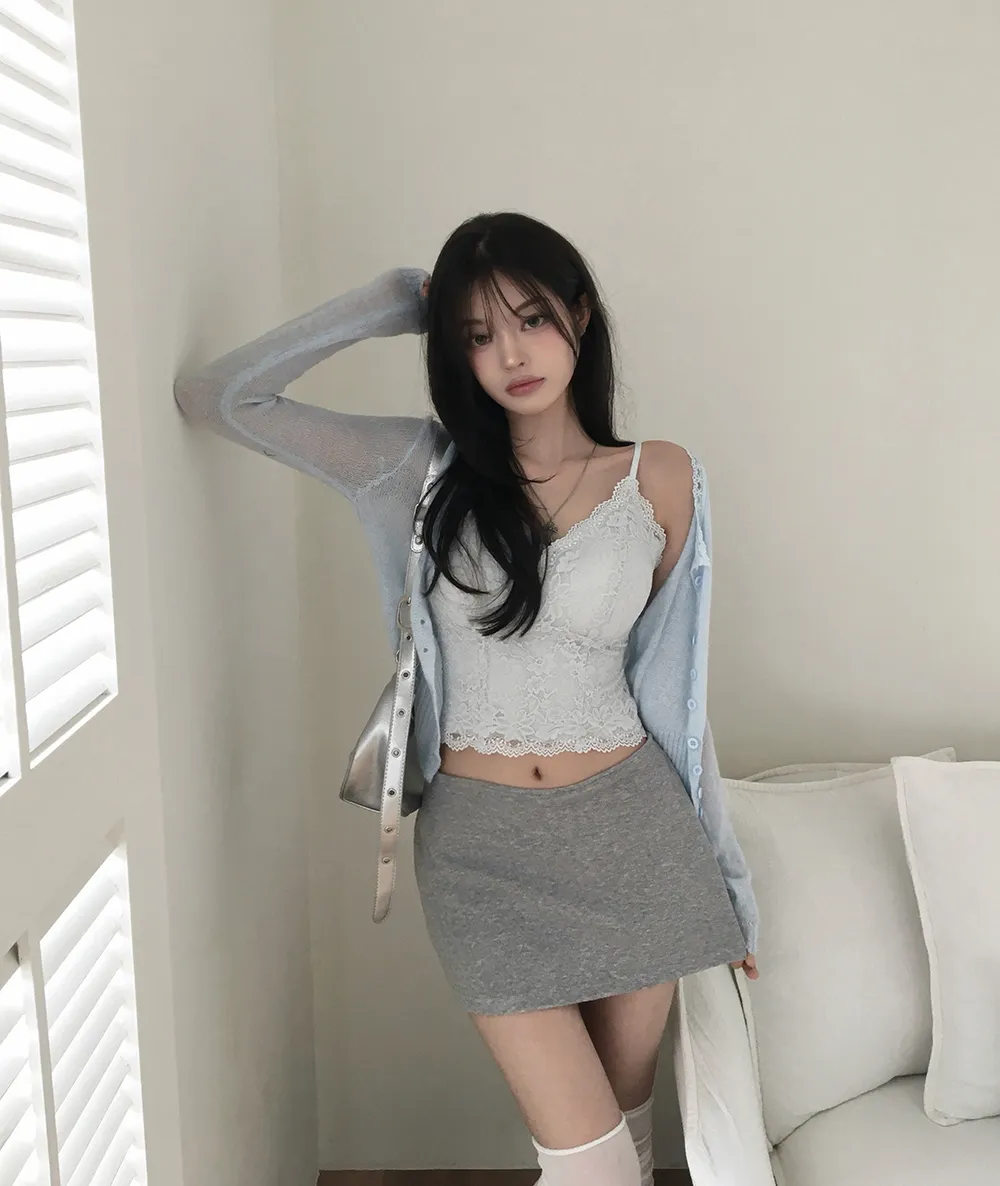 민소매 모델 착용 이미지-S2L25