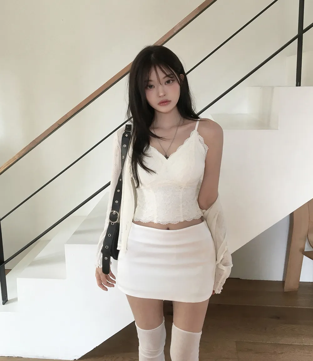 민소매 모델 착용 이미지-S2L50