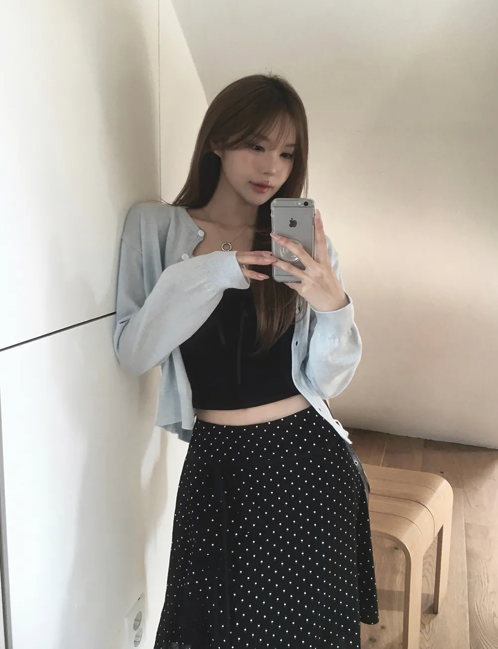 카디건 모델 착용 이미지-S2L47