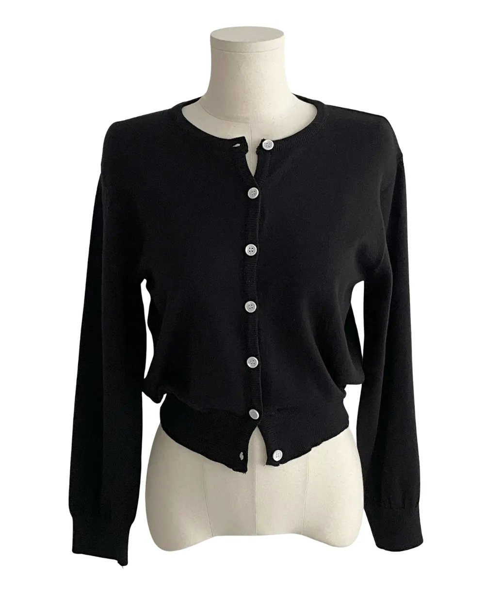 카디건 차콜 색상 이미지-S1L12