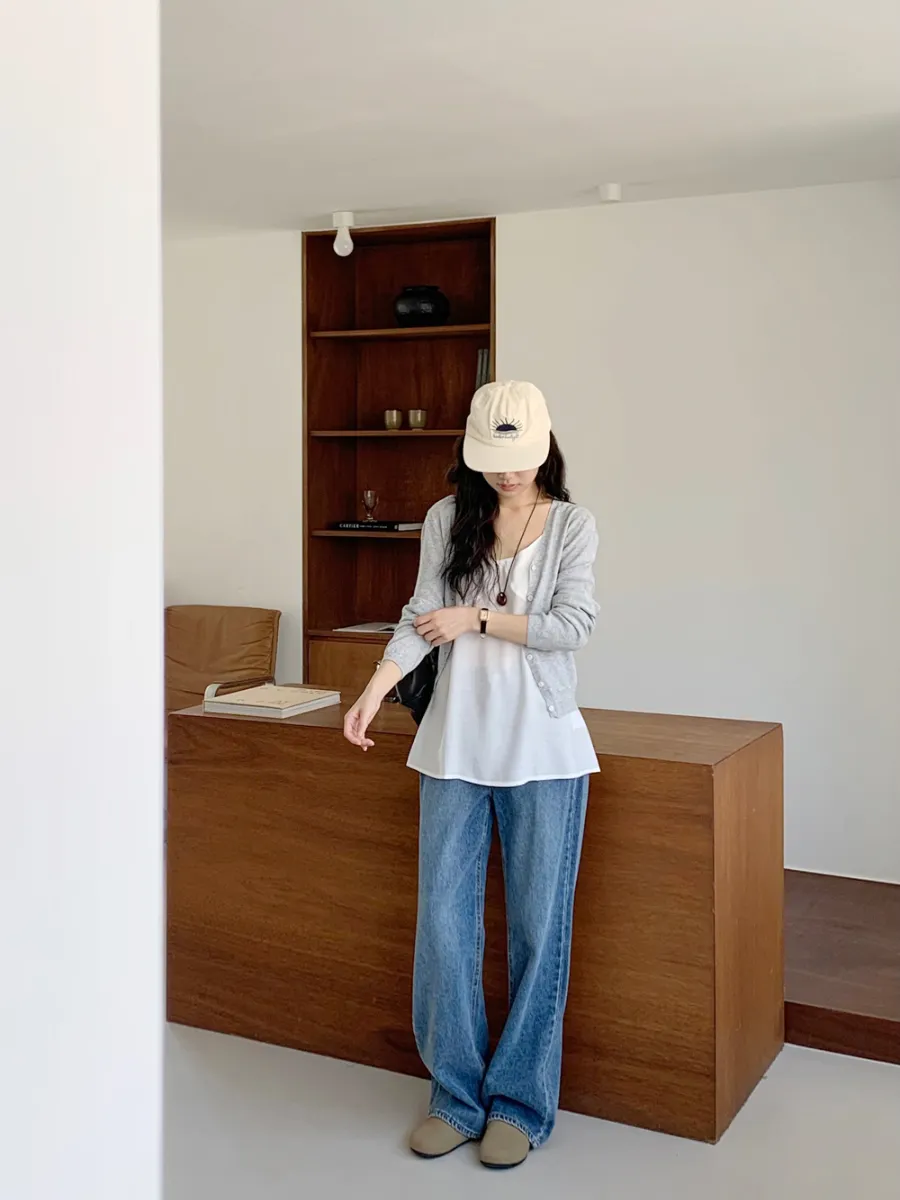 민소매 모델 착용 이미지-S2L18