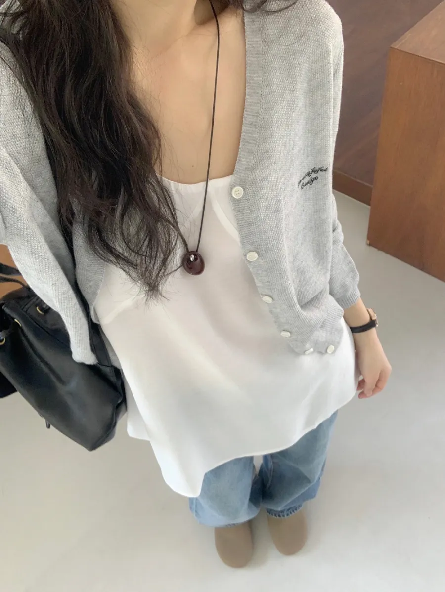 민소매 모델 착용 이미지-S2L11