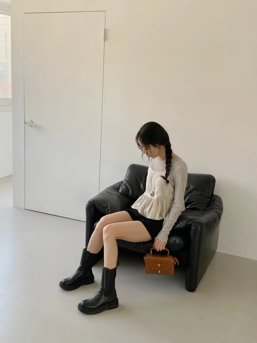 민소매 모델 착용 이미지-S1L32