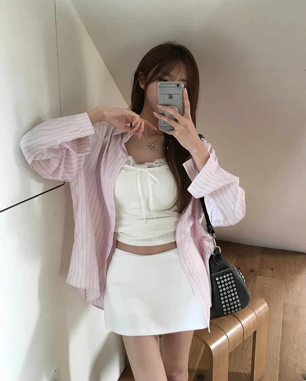 미니 스커트 모델 착용 이미지-S2L32