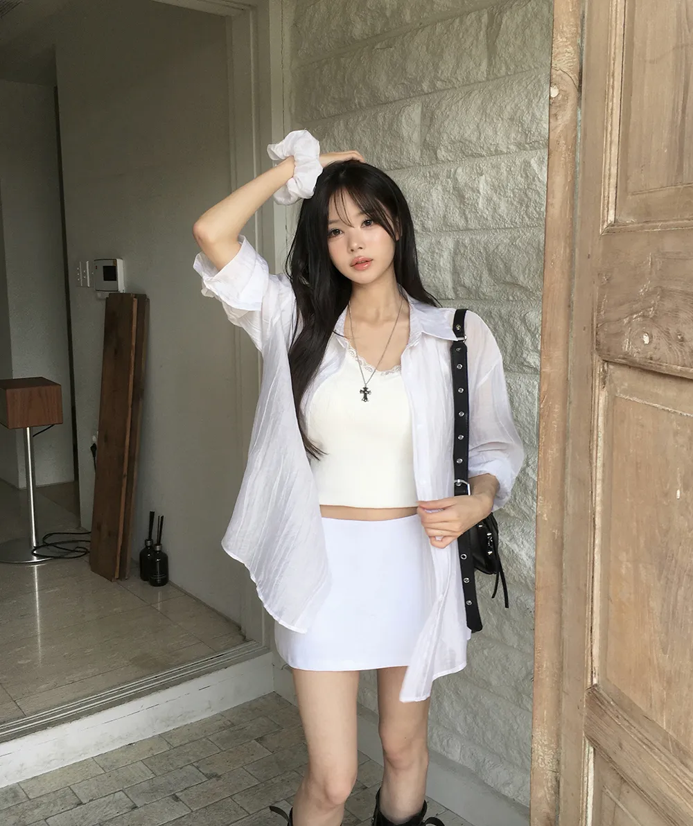 미니 스커트 모델 착용 이미지-S4L6