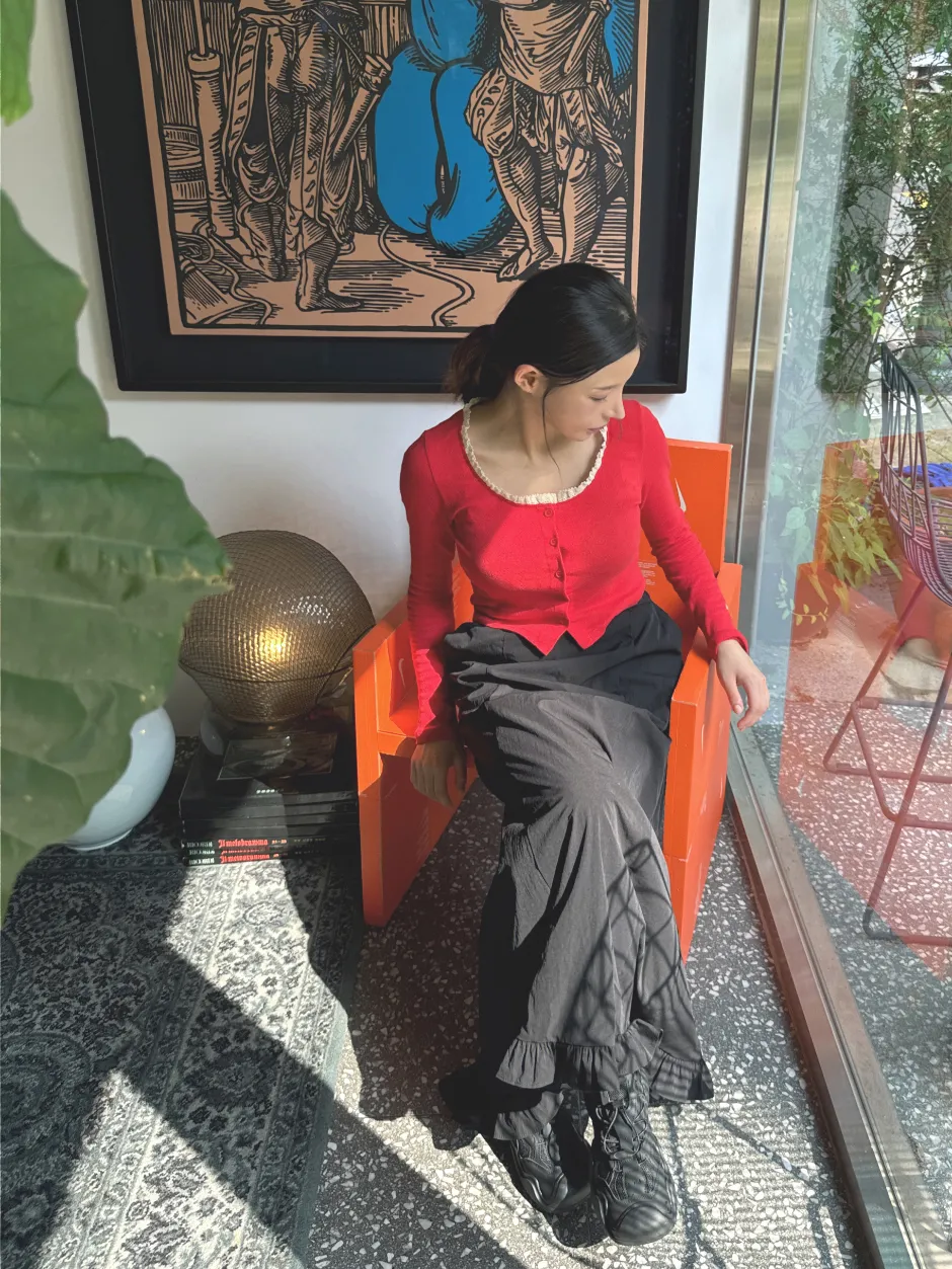 치마 모델 착용 이미지-S1L12