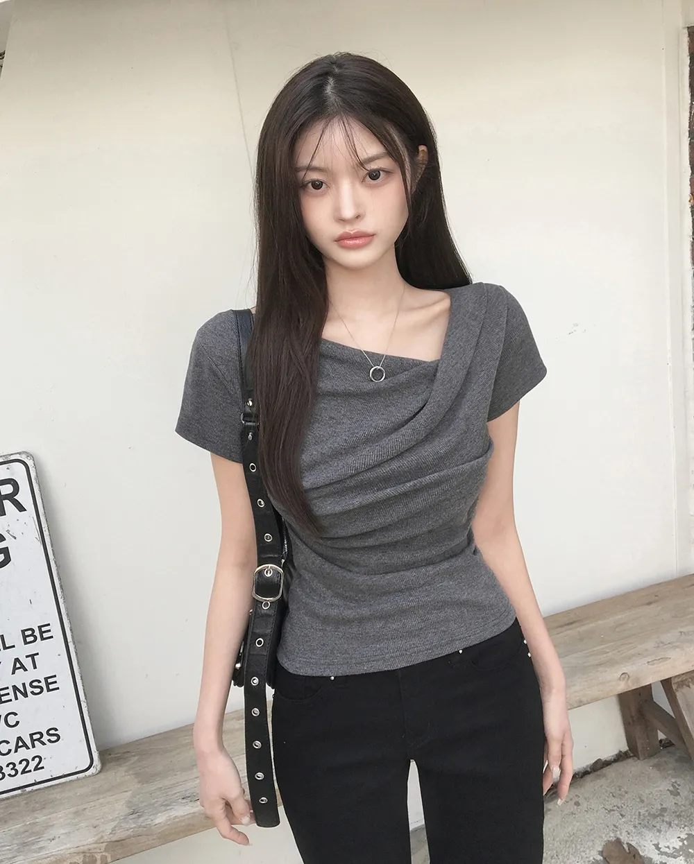 반팔 티셔츠 모델 착용 이미지-S2L35