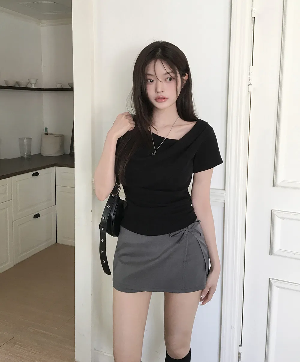 반팔 티셔츠 모델 착용 이미지-S2L40