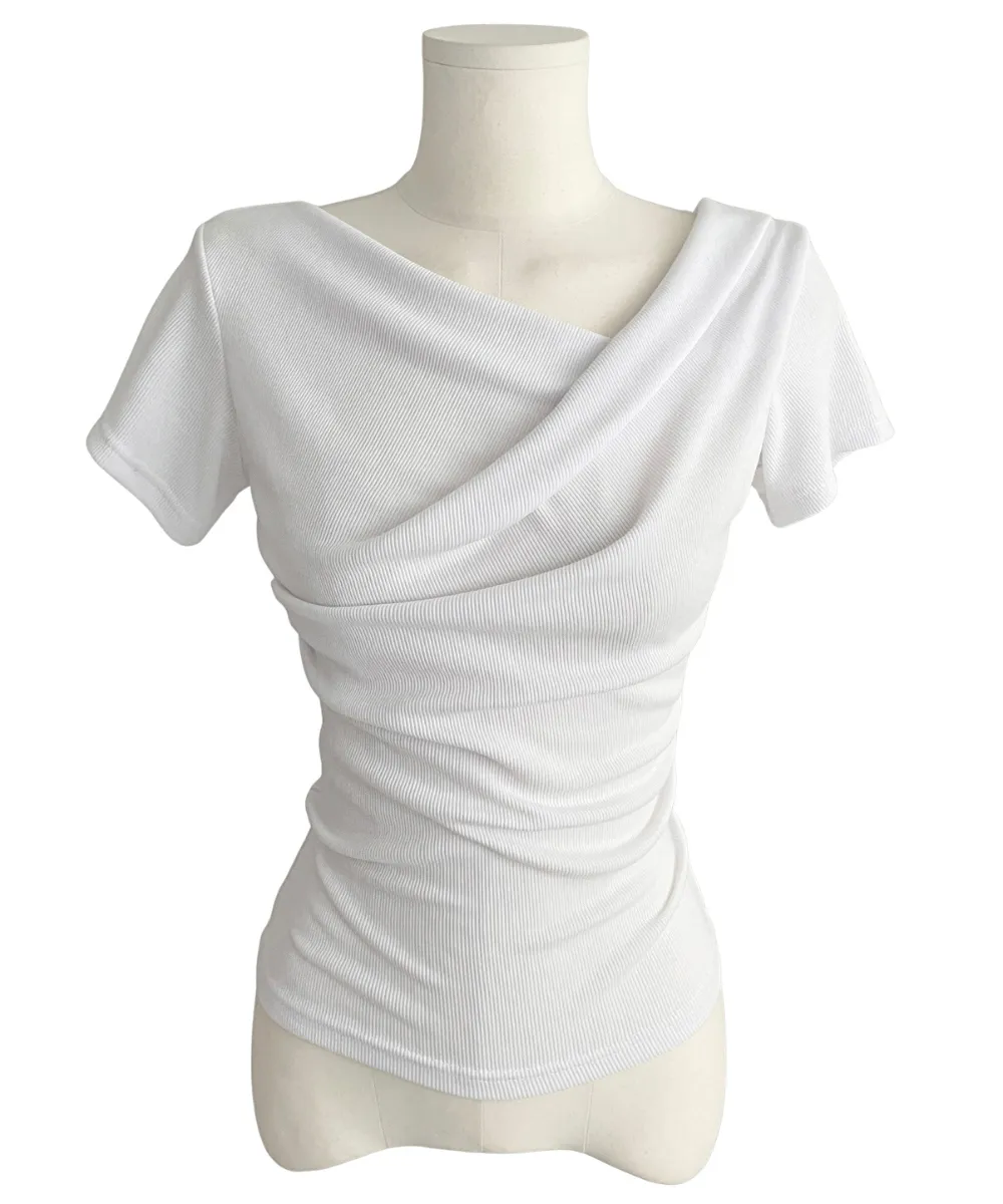 반팔 티셔츠 화이트 색상 이미지-S2L8