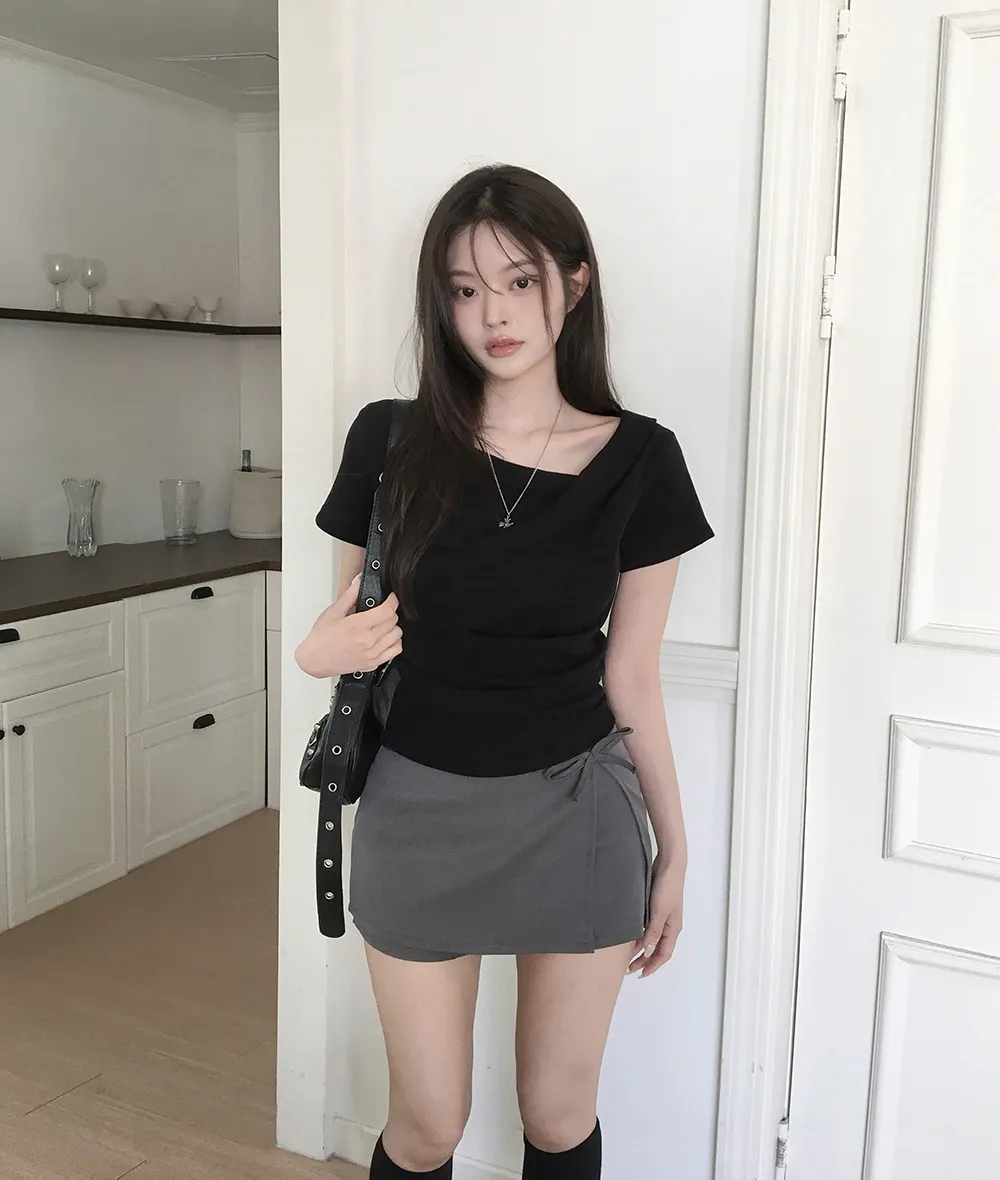 반팔 티셔츠 모델 착용 이미지-S2L39