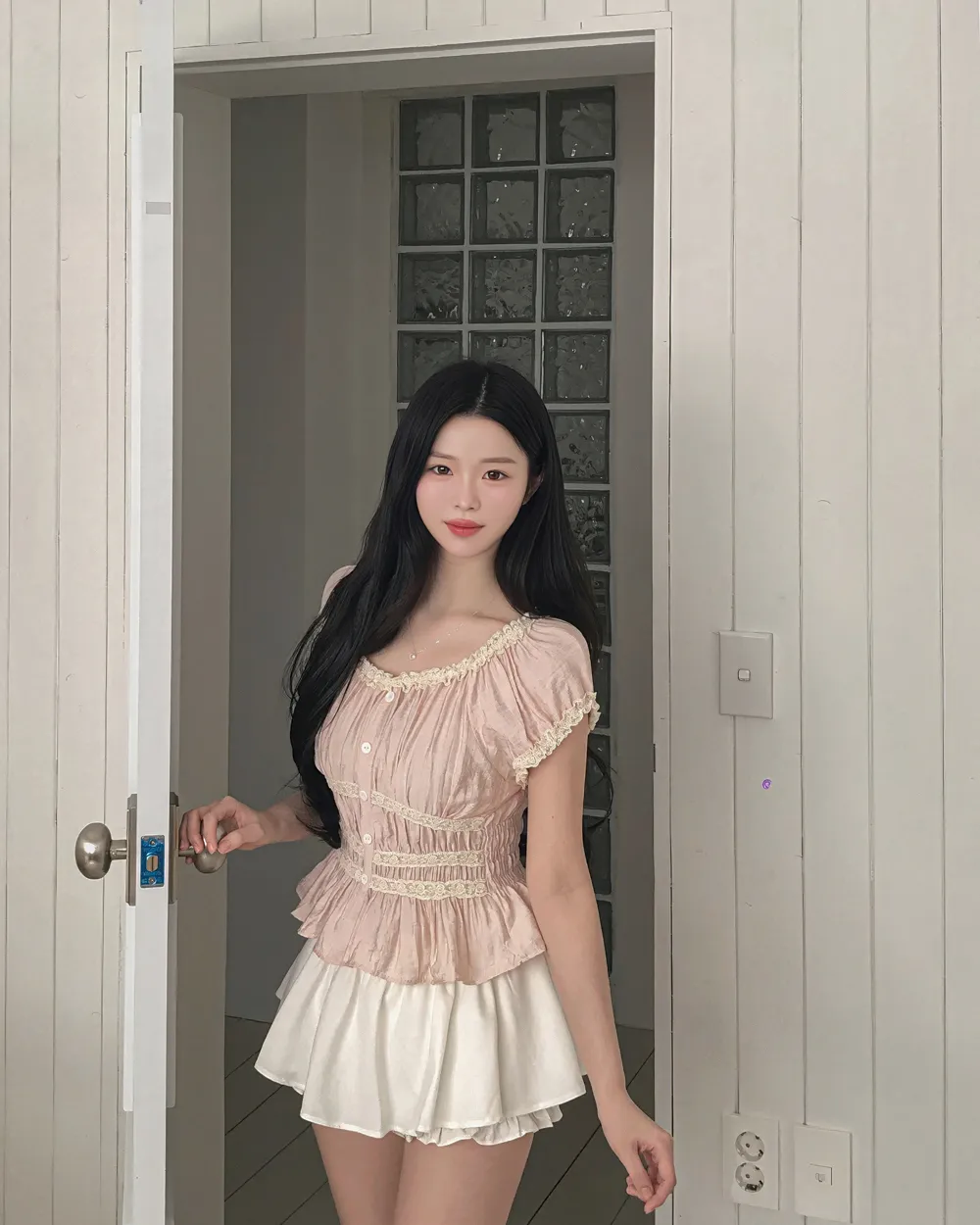 화장품 모델 착용 이미지-S1L26
