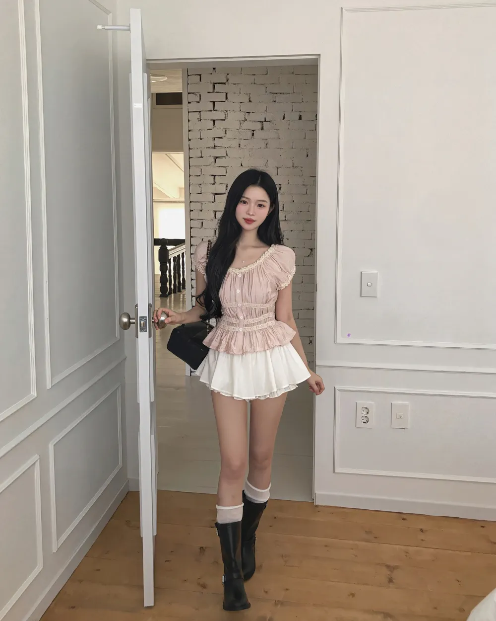 화장품 모델 착용 이미지-S1L29