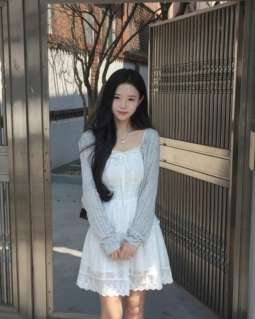 드레스 모델 착용 이미지-S3L11