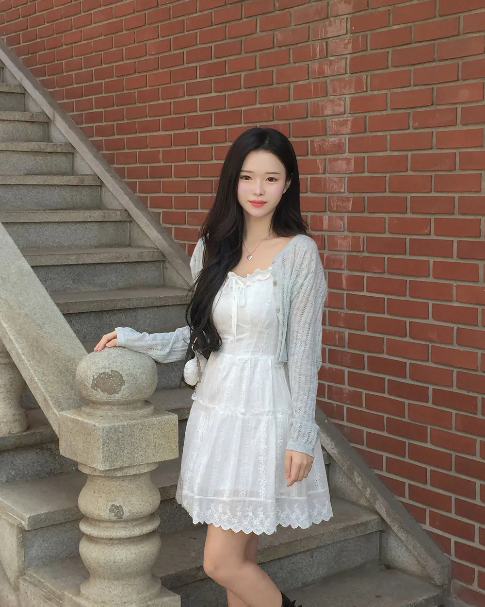 드레스 모델 착용 이미지-S3L10
