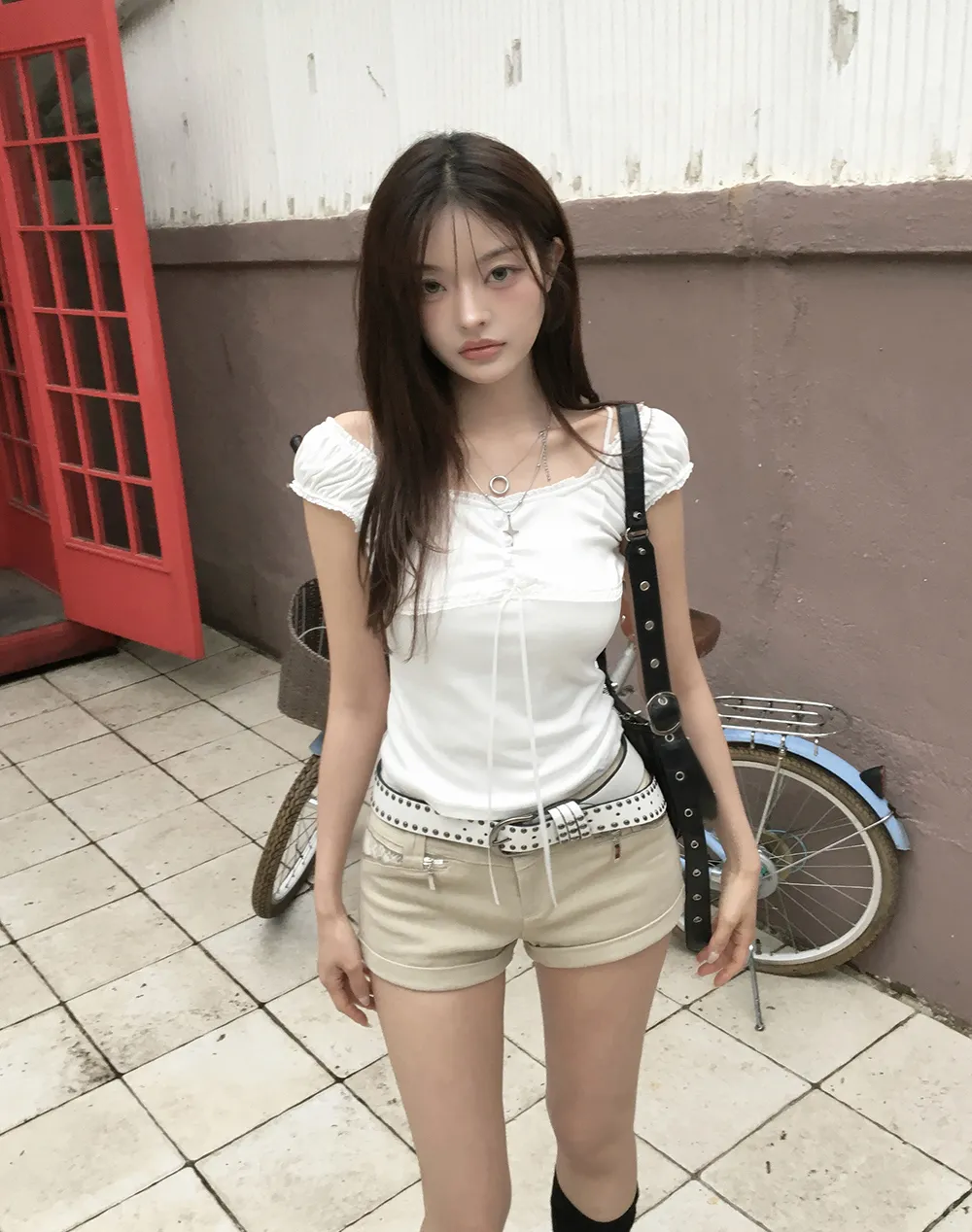 반바지 모델 착용 이미지-S5L11