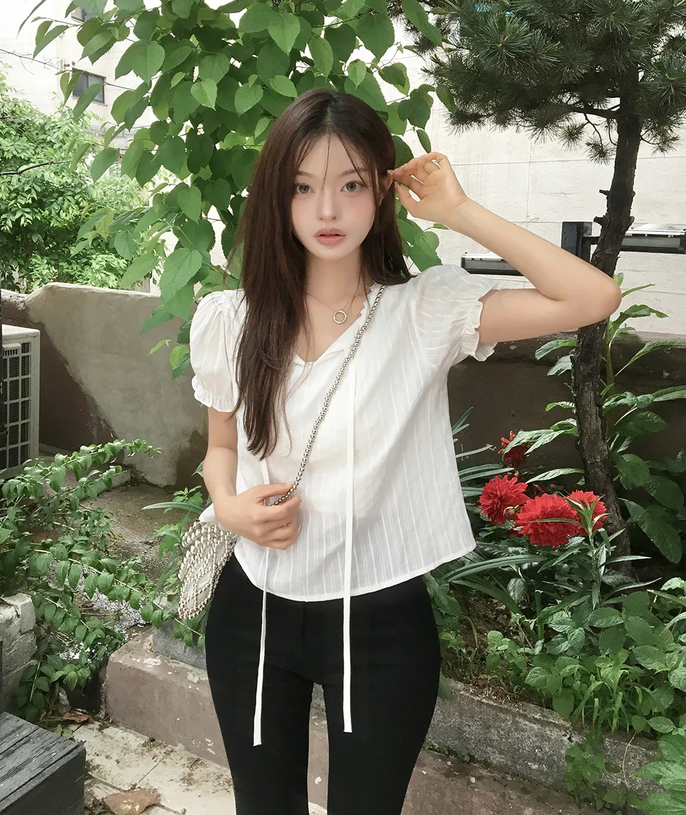 반팔 티셔츠 모델 착용 이미지-S3L2