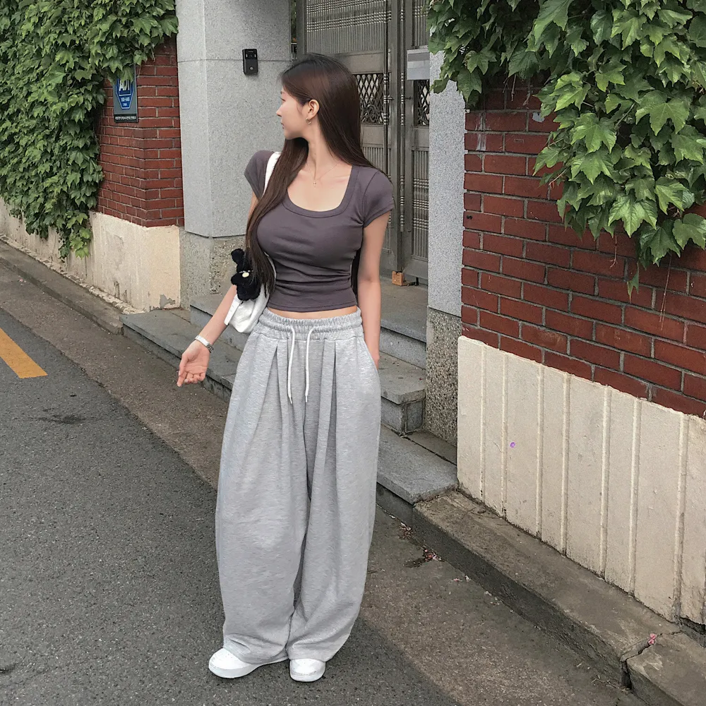 민소매 모델 착용 이미지-S1L54