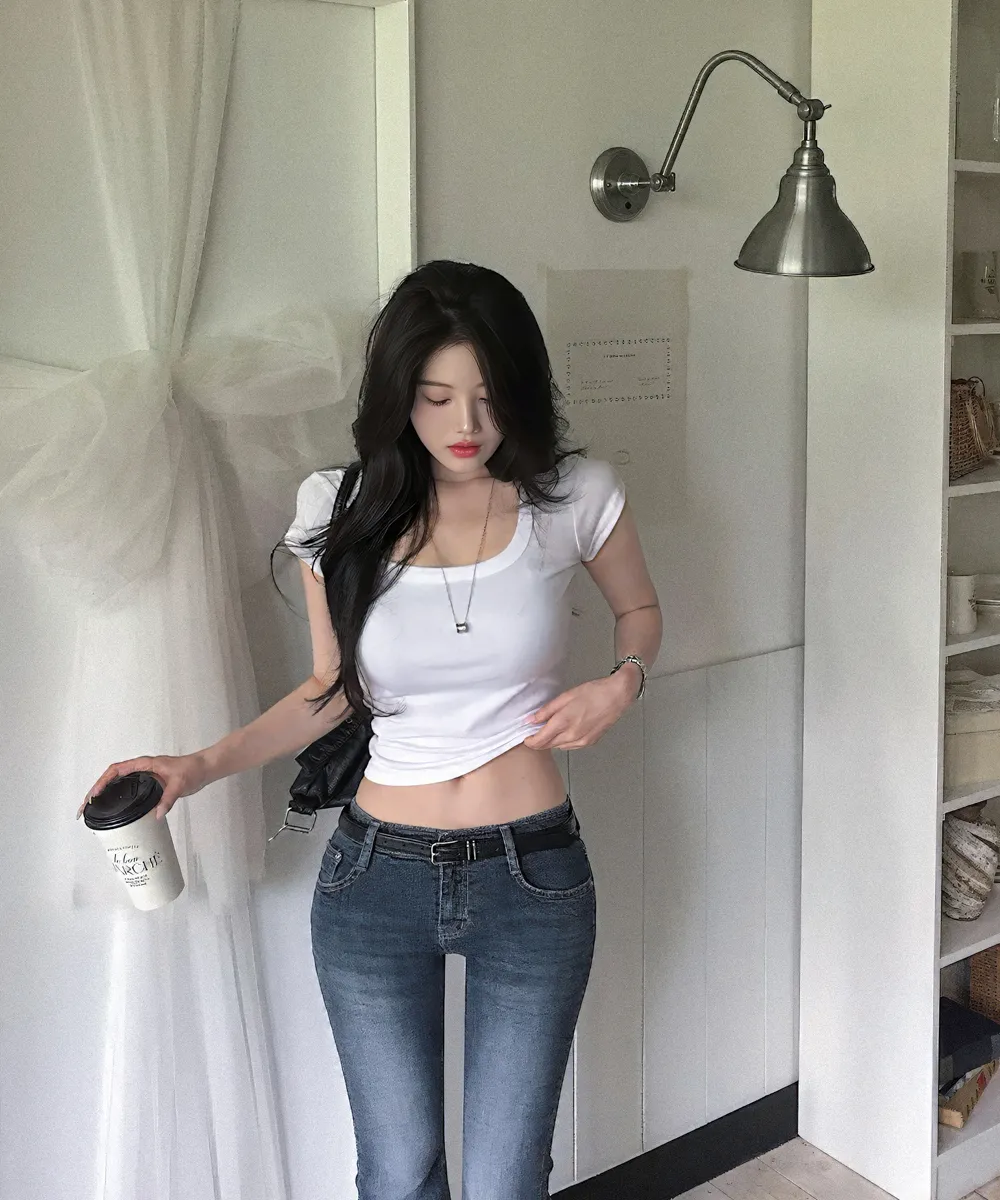 민소매 모델 착용 이미지-S1L28