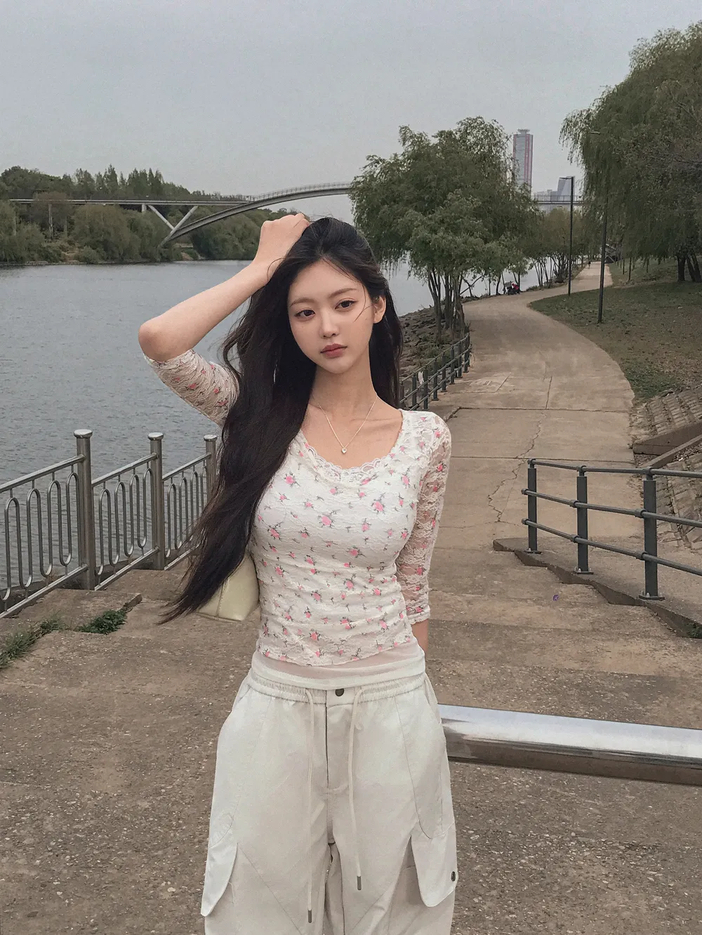 바지 모델 착용 이미지-S1L22