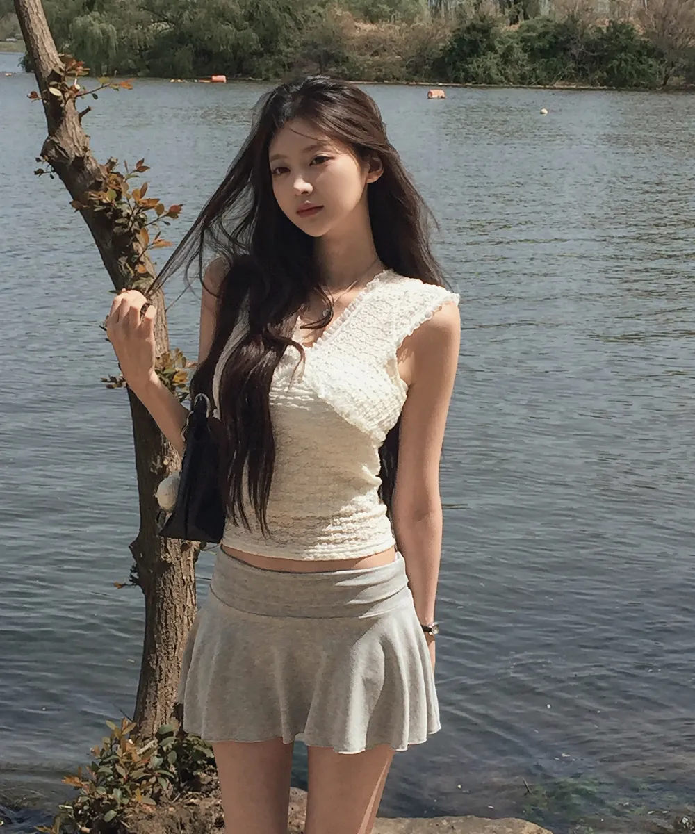 미니 스커트 모델 착용 이미지-S2L36