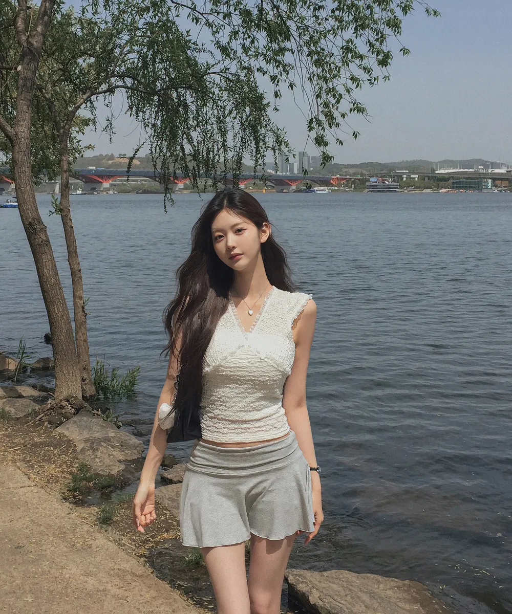 미니 스커트 모델 착용 이미지-S2L49