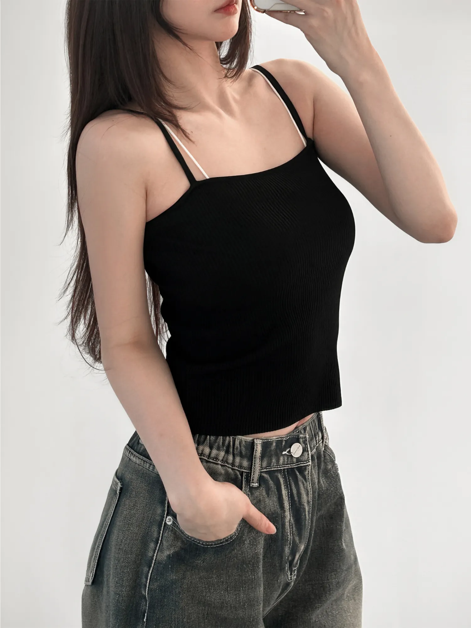 민소매 모델 착용 이미지-S1L12