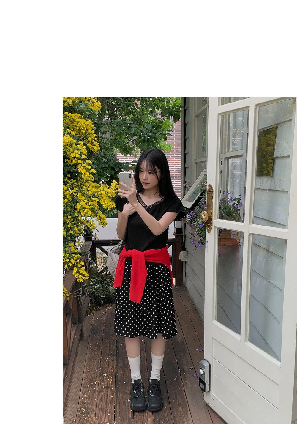 드레오 레이스 브이넥 링클 셔링 반팔 블라우스