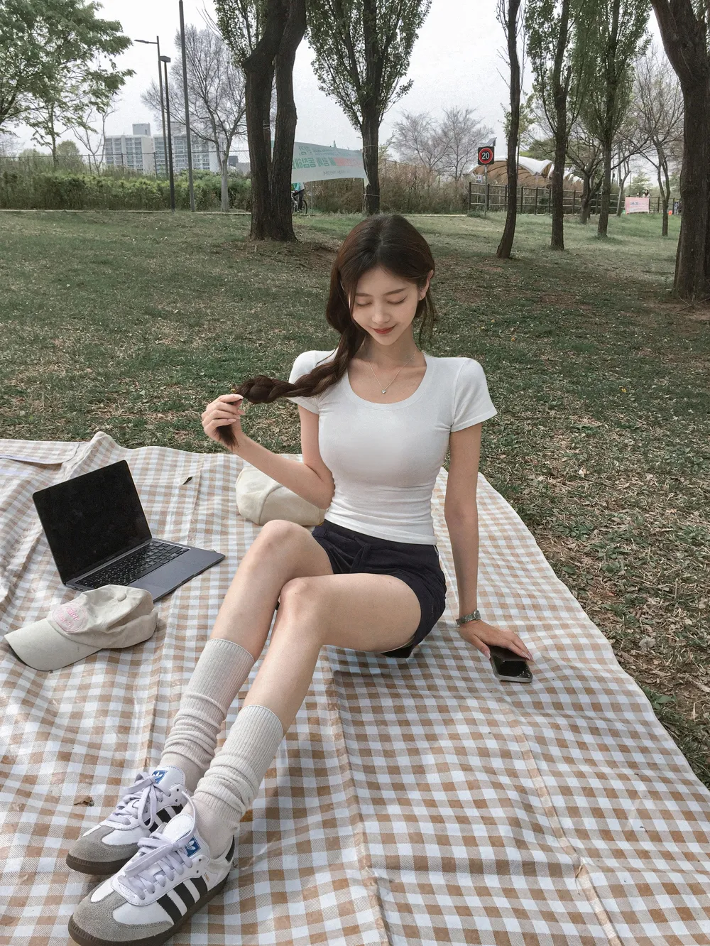 악세사리 모델 착용 이미지-S1L21