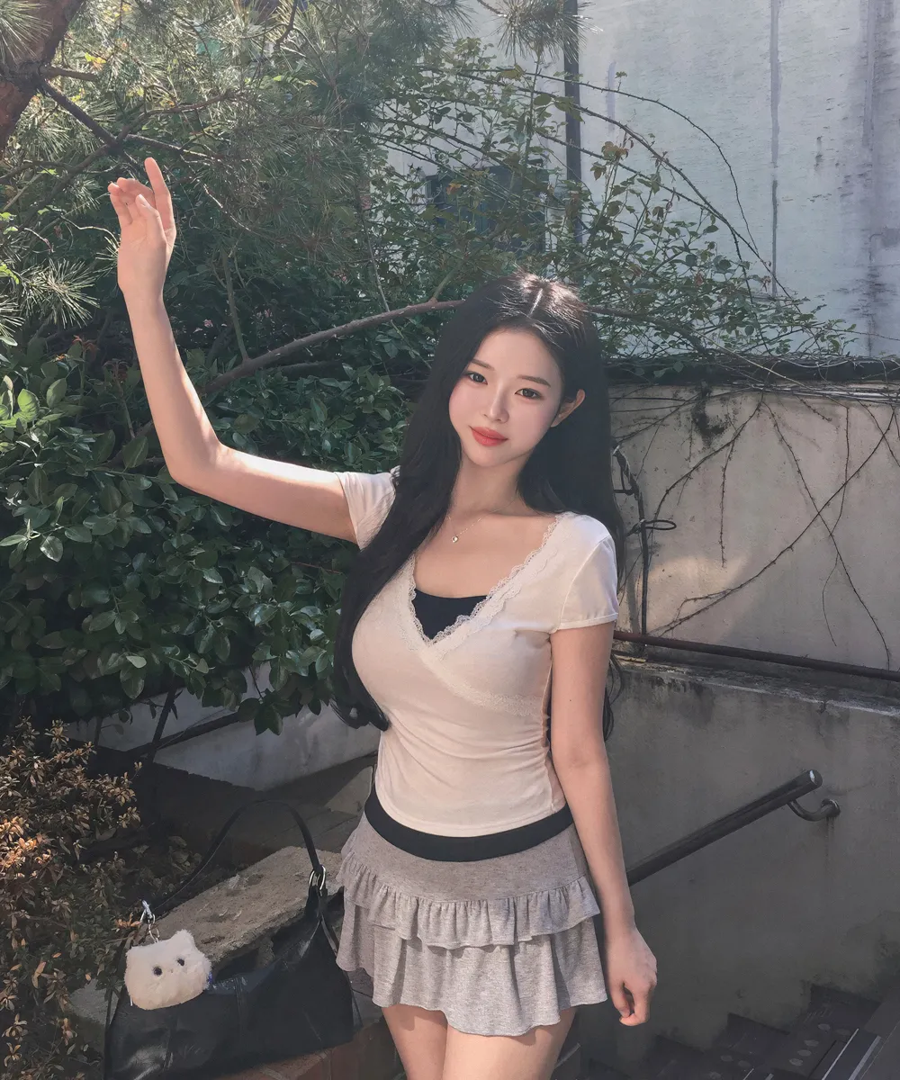 민소매 모델 착용 이미지-S2L2