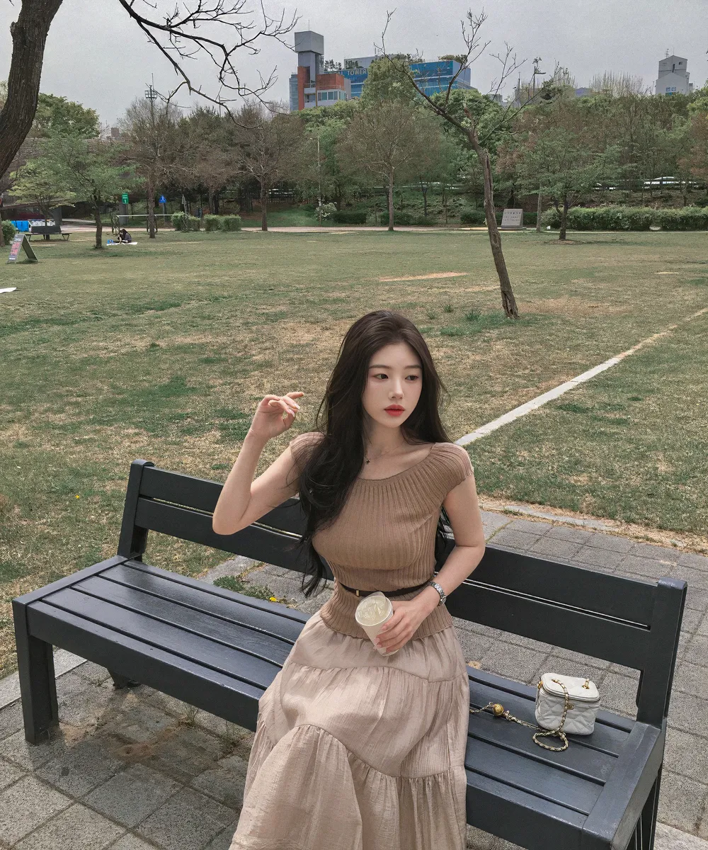 민소매 모델 착용 이미지-S2L24