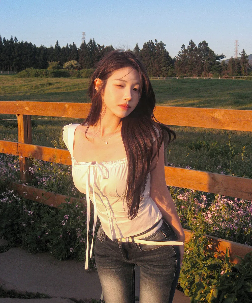 화장품 모델 착용 이미지-S2L3