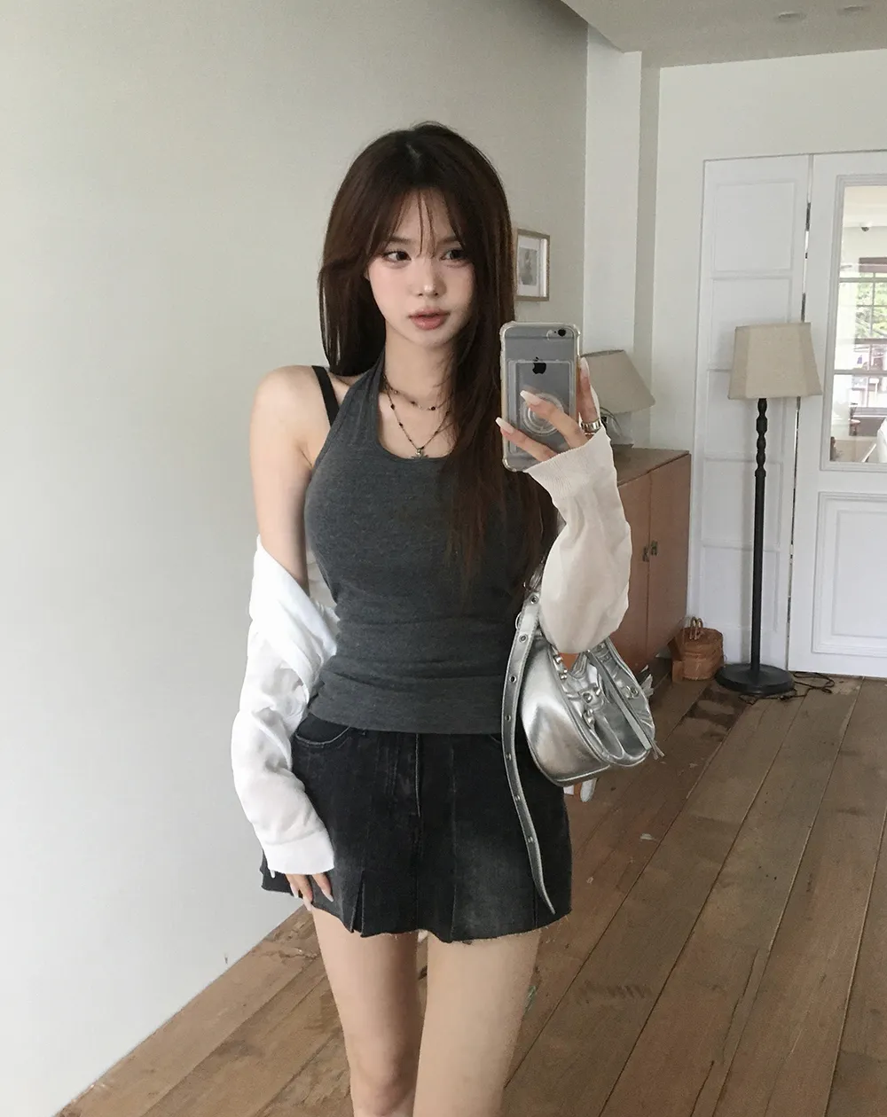 민소매 모델 착용 이미지-S2L67