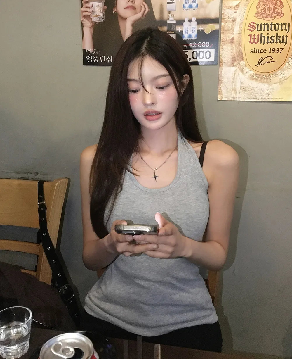 민소매 모델 착용 이미지-S2L41