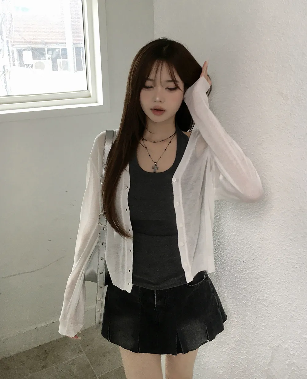 민소매 모델 착용 이미지-S2L62