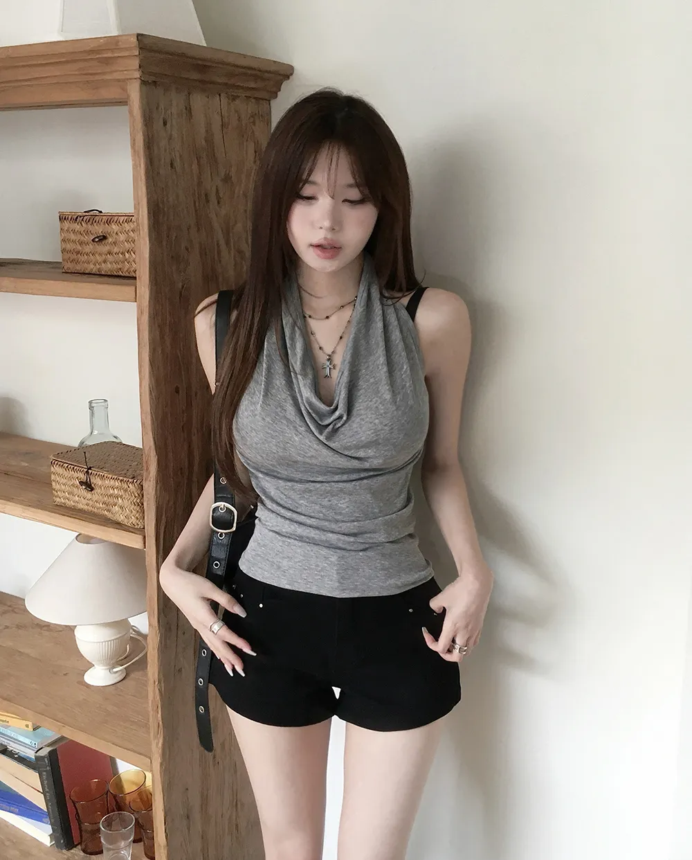 반바지 모델 착용 이미지-S2L39